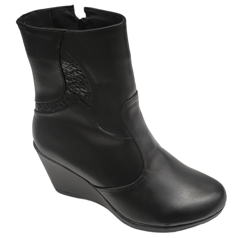 cizme-dama-calduroase-cu-platforma-din-piele-naturala-negre-intre-36-si-40 LICHIDARE Cizme dama calduroase cu platforma din piele naturala negre marimea 36 - imagine 1