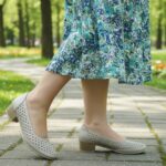 Pantofi dama grej cu toc masiv din piele naturala decupata intre 36 si 40