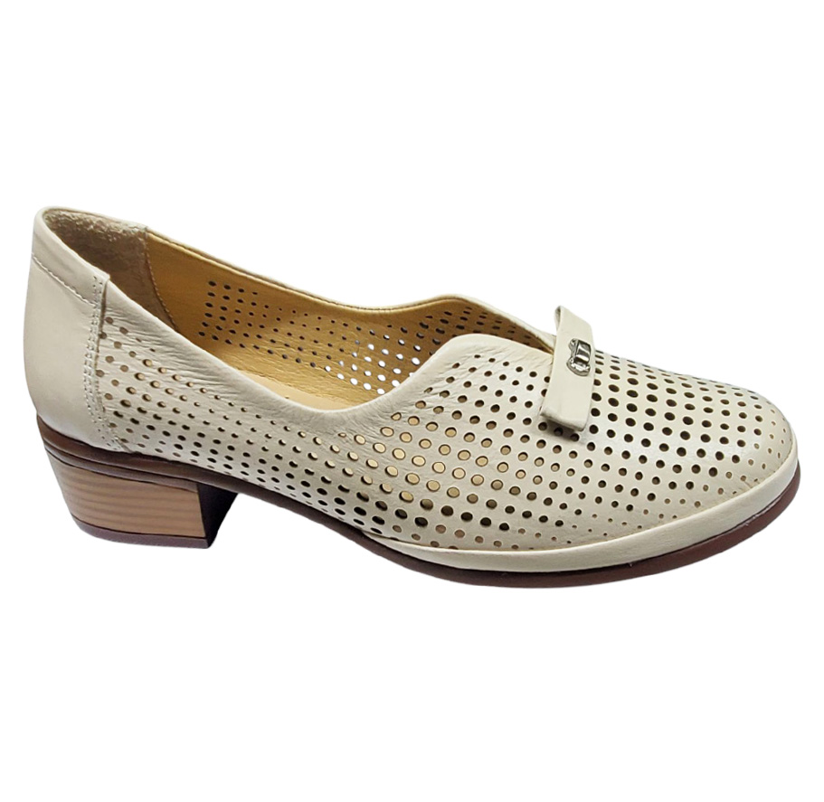 pantofi-dama-crem-cu-toc-masiv-din-piele-naturala-perforata-intre-36-si-40 Pantofi dama crem cu toc masiv din piele naturala perforata intre 36 si 40 - imagine 1