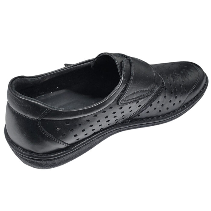 Pantofi lati foarte usori negri din piele naturala perforata cu arici intre 40 si 44 - imagine 3