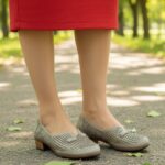 Pantofi dama grej cu toc masiv din piele naturala perforata intre 36 si 40