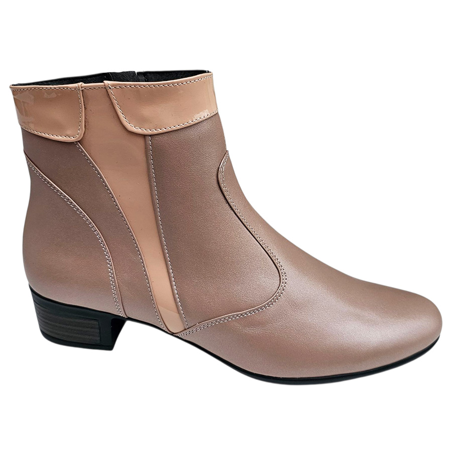 botine-dama-cu-toc-patrat-din-piele-naturala-bej-vatuite-intre-35-si-41 LICHIDARE Botine dama cu toc patrat din piele naturala bej vatuite marimea 37 - imagine 1