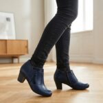 Botine scurte cu toc masiv din piele naturala bleumarin intre 35 si 41