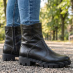 Ghete dama imblanite din piele naturala negre intre 36 si 40