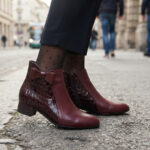 Botine dama scurte elegante cu funda din piele naturala bordo imblanite cu toc gros intre 34 si 40