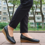 Pantofi dama cu platforma din piele naturala perforata negri SCV marimi intre 36 si 40