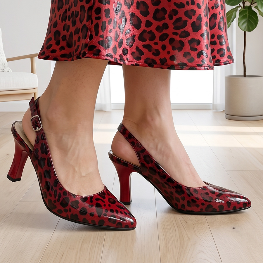 sandale-dama-animal-print-visinii-elegante-din-piele-naturala-lacuita-intre-35-si-40 Sandale dama animal print visinii elegante din piele naturala lacuita intre 35 si 40 - imagine 1