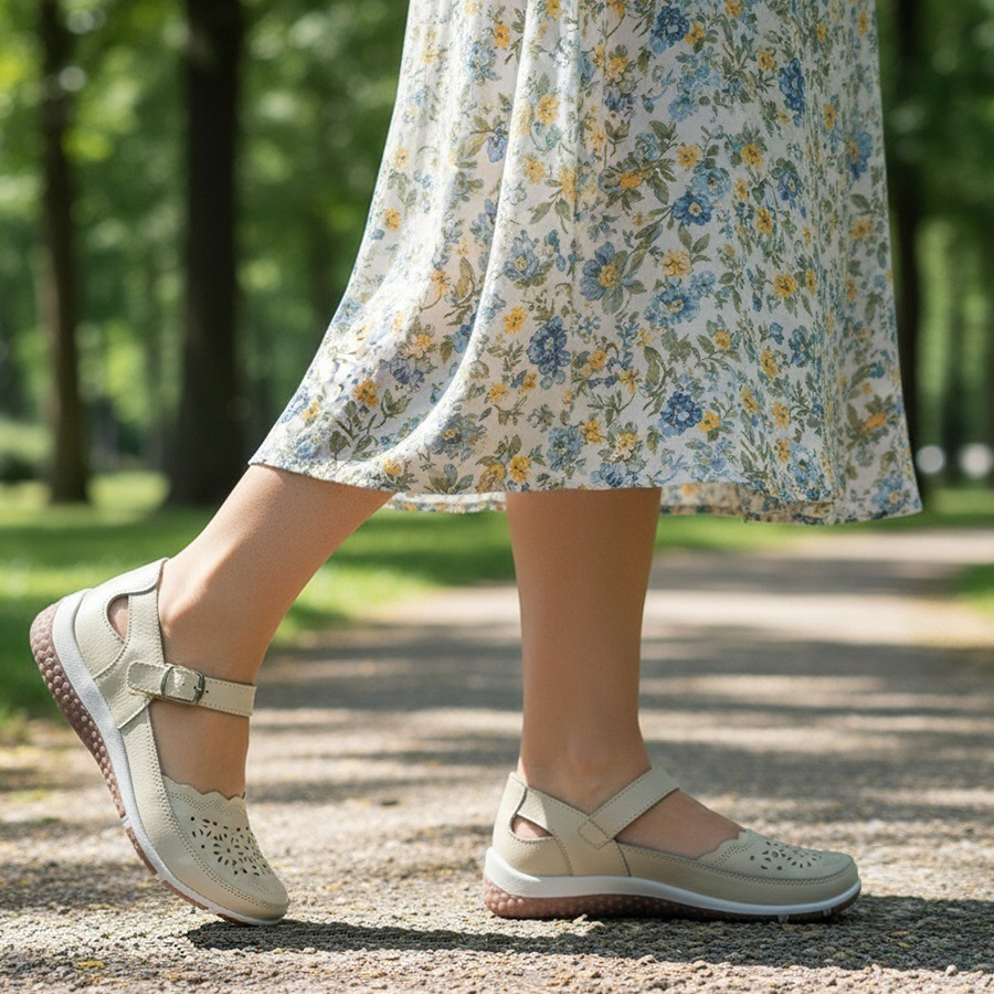 pantofi-dama-bej-din-piele-naturala-perforata-intre-36-si-40 Pantofi dama bej din piele naturala perforata intre 36 si 41 - imagine 1