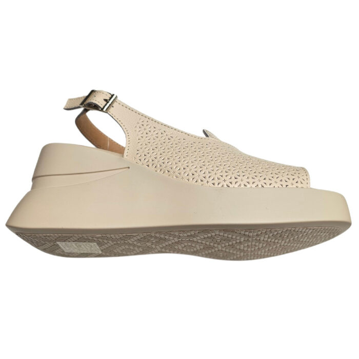 Sandale dama bej cu platforma din piele naturala matritata intre 36 si 40 - imagine 4